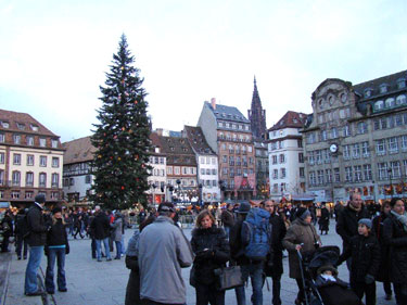 Besuch der SPD auf dem Weihnachtsmarkt in Straßburg